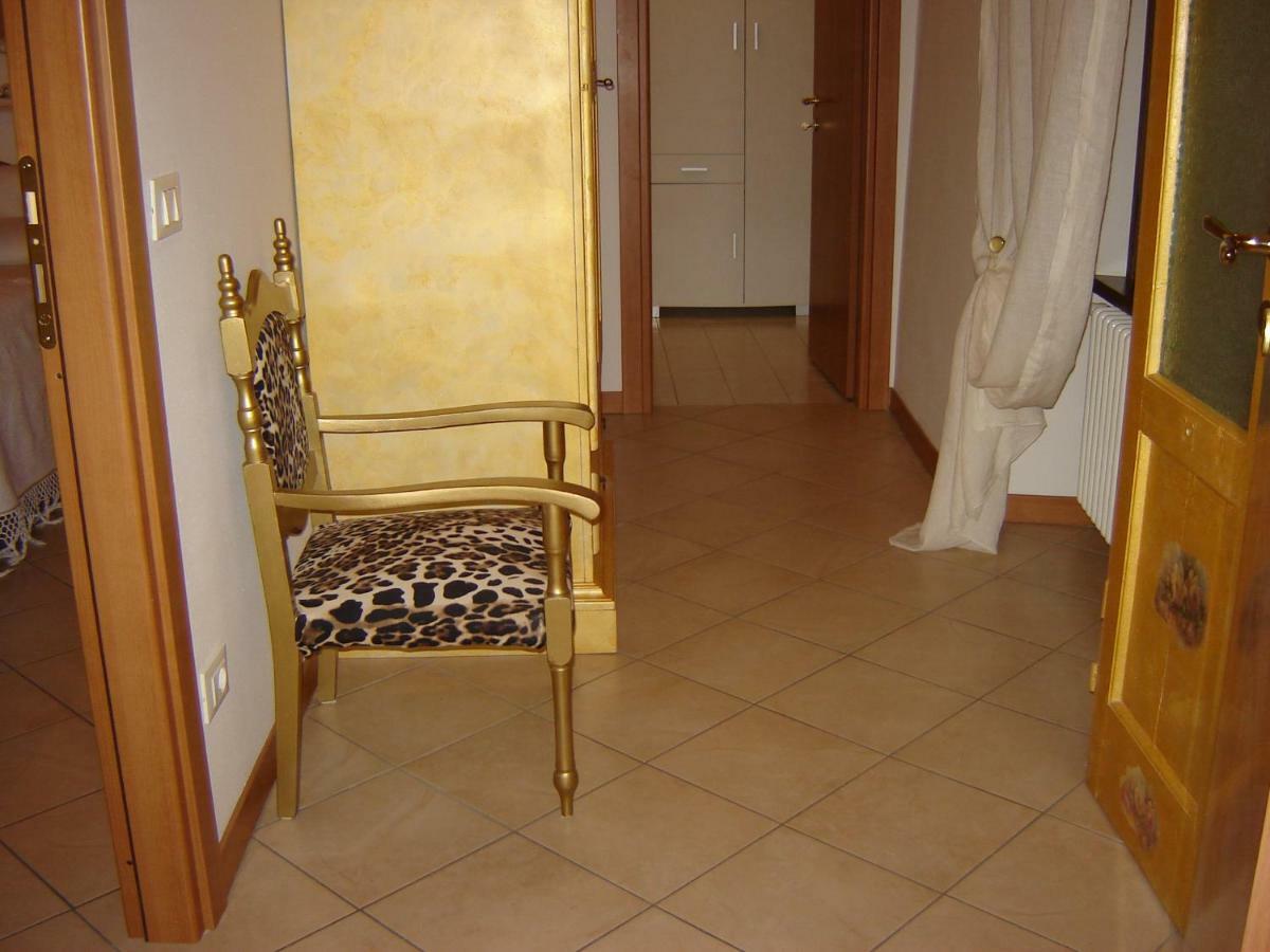 Casa Del Sole Appartamento N° 2 White And Gold Room Gavardo Exterior foto